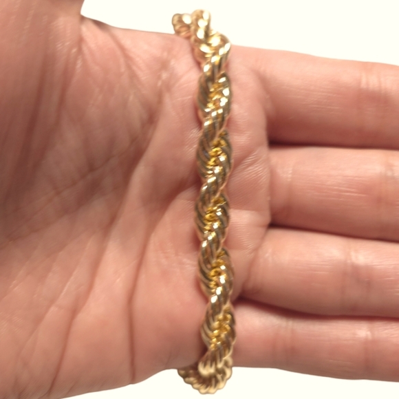 18K Gold Layered Basic Bracelet - Rope Design - Picture 4 of 4